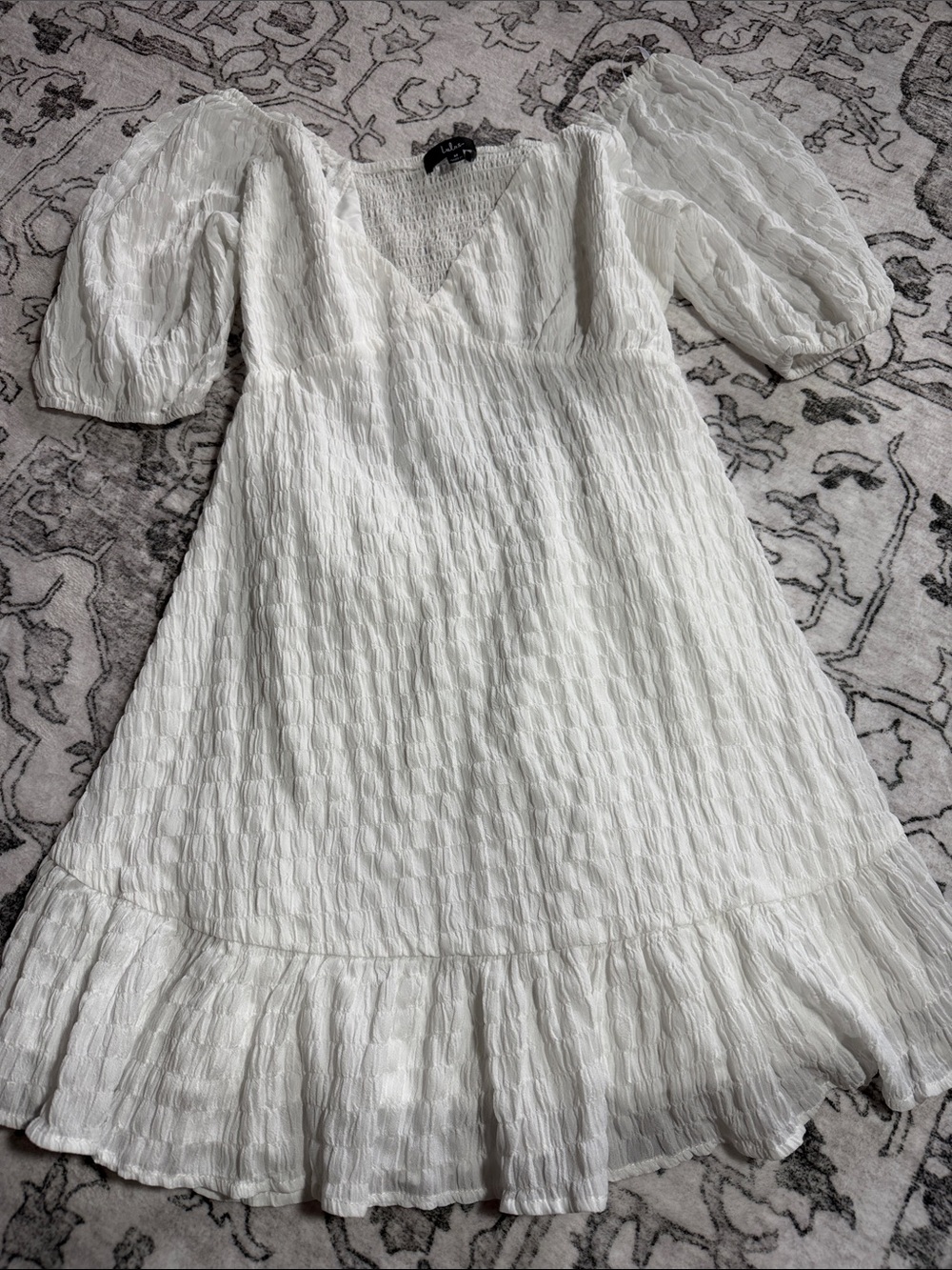 Lulu's White Textured Puff-Sleeve Midi Dress